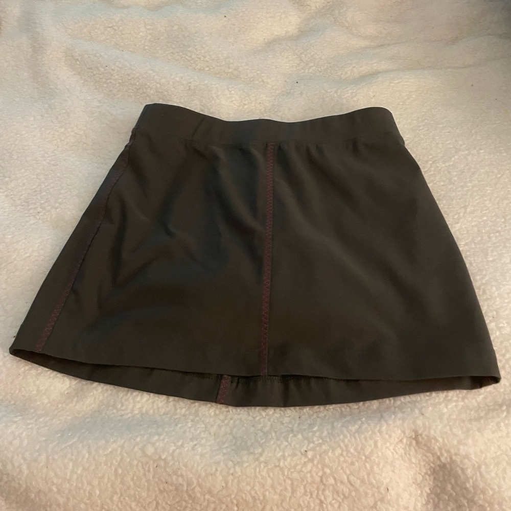 Columbia brand gray skirts